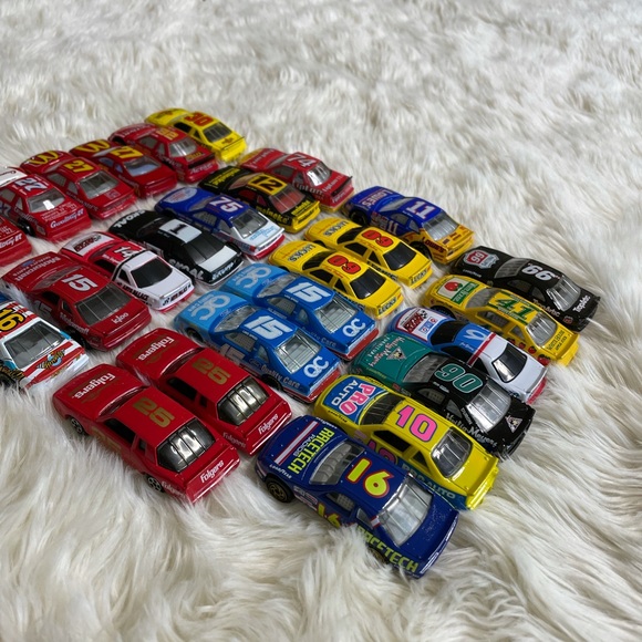 Mixed Lot of 26 1:64 Scale Stock Cars - Picture 7 of 7